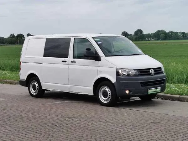 Volkswagen Transporter BENZINE Image 4